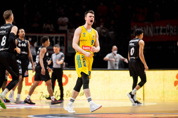 上一次交手 上一次交手